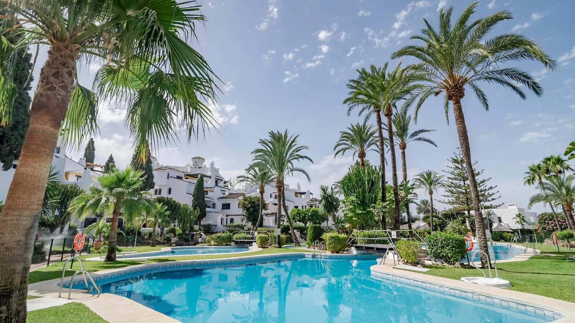 Ab3 - Spacious Holiday Home, Puerto Banus Marbella Spain