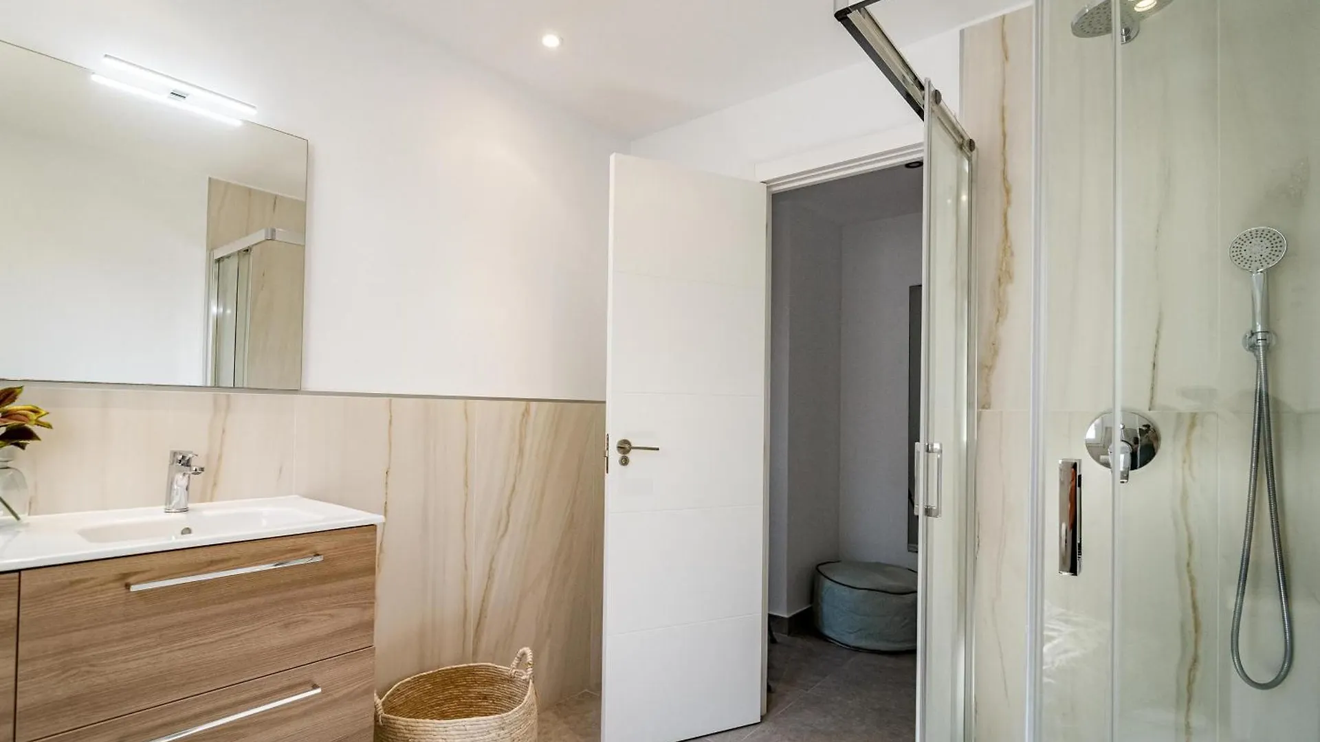 Ab3 - Spacious Holiday Home, Puerto Banus Marbella Appartamento